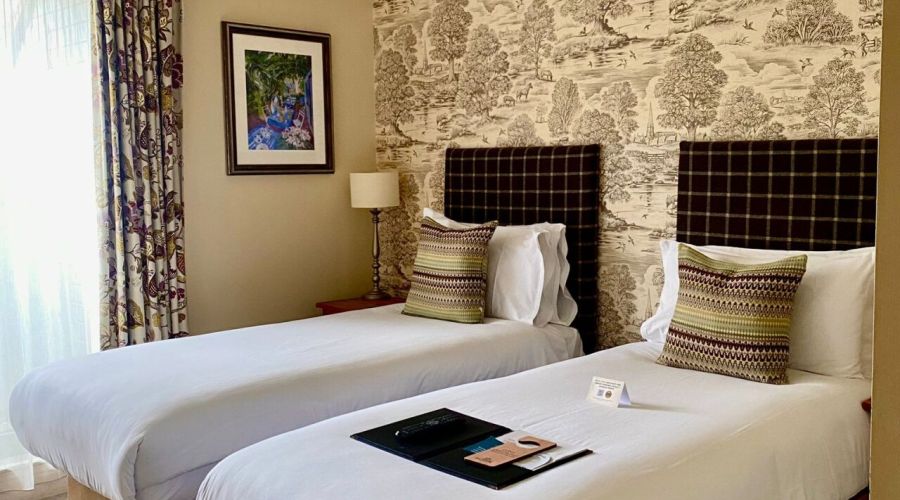 Twin Rooms in The White Hart